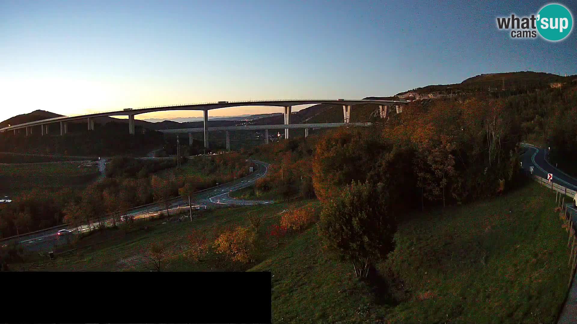 Web kamera Črni Kal Viadukt – pogled sa Viki Burgerja