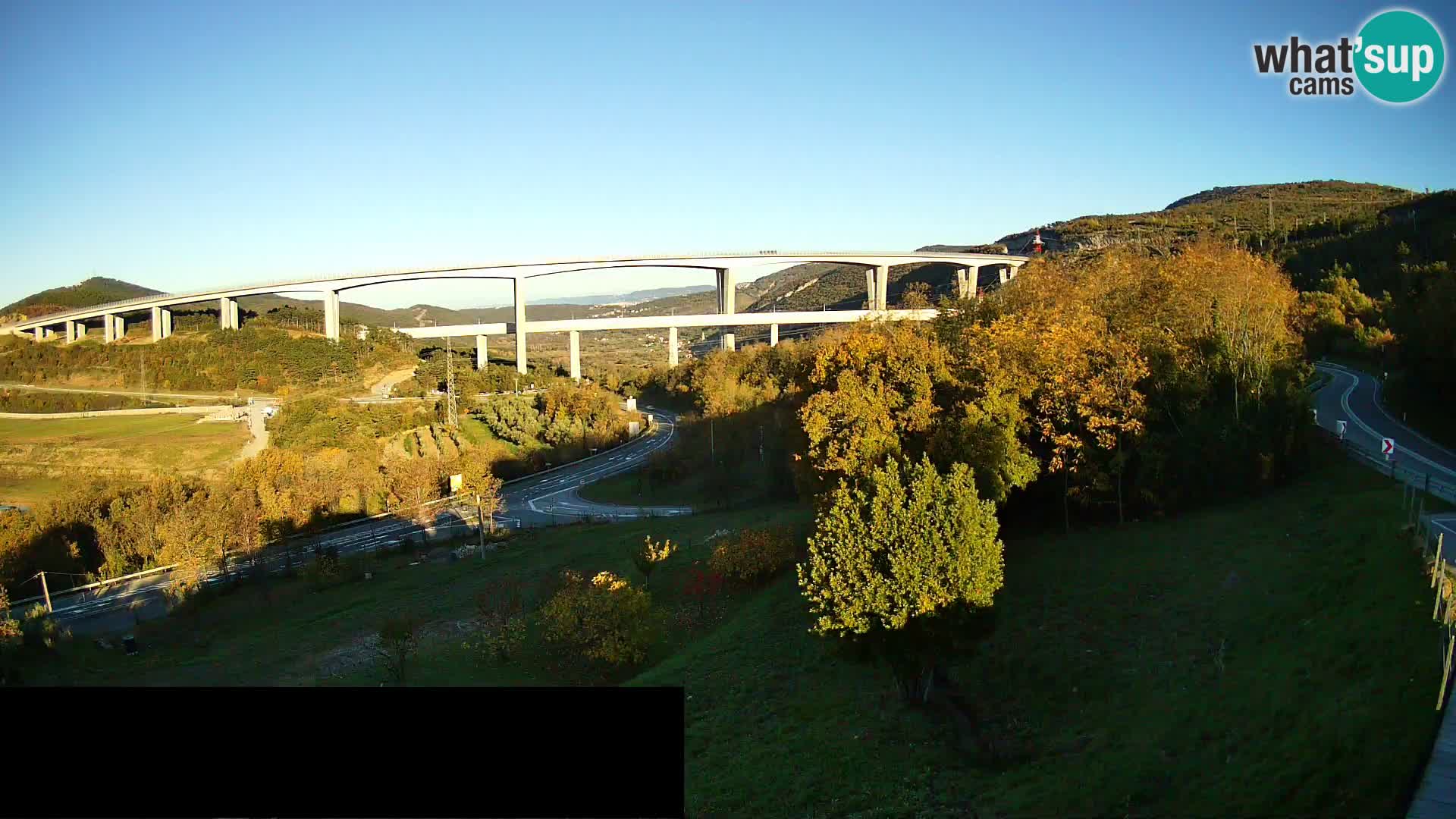 Camera en vivo Črni Kal Viaducto – Viki Burger