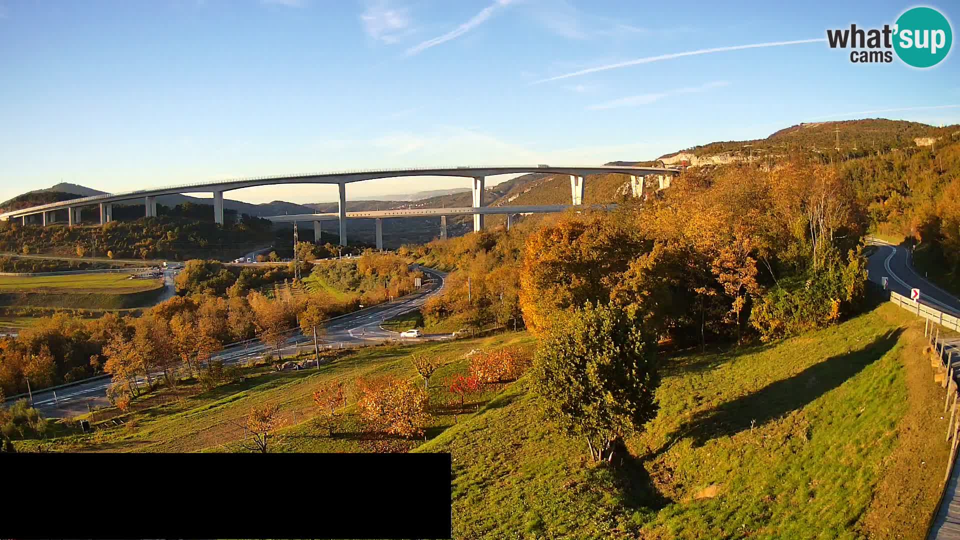 Camera en vivo Črni Kal Viaducto – Viki Burger