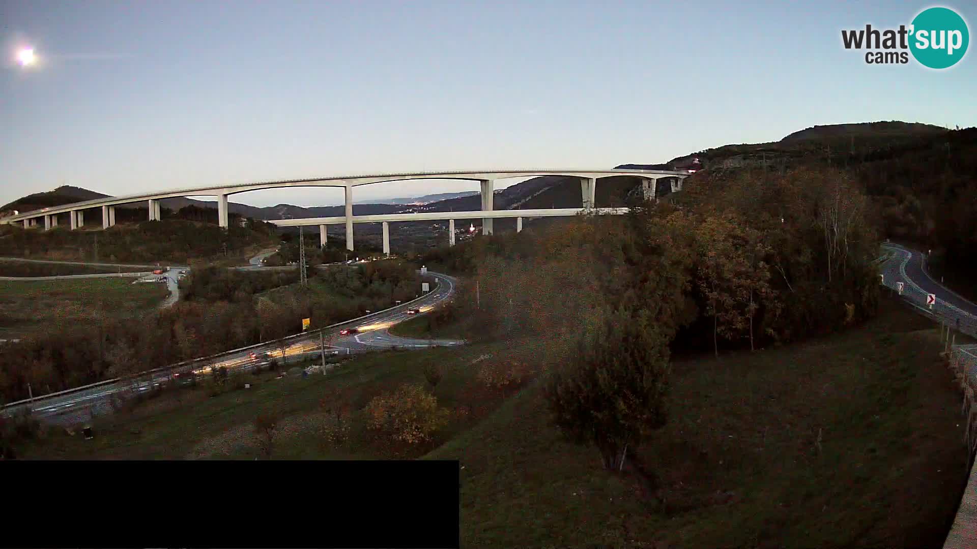 Web kamera Črni Kal Viadukt – pogled sa Viki Burgerja