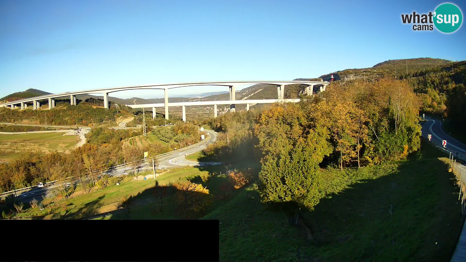 Webcam Črni Kal Viaduct – view from Viki Burger