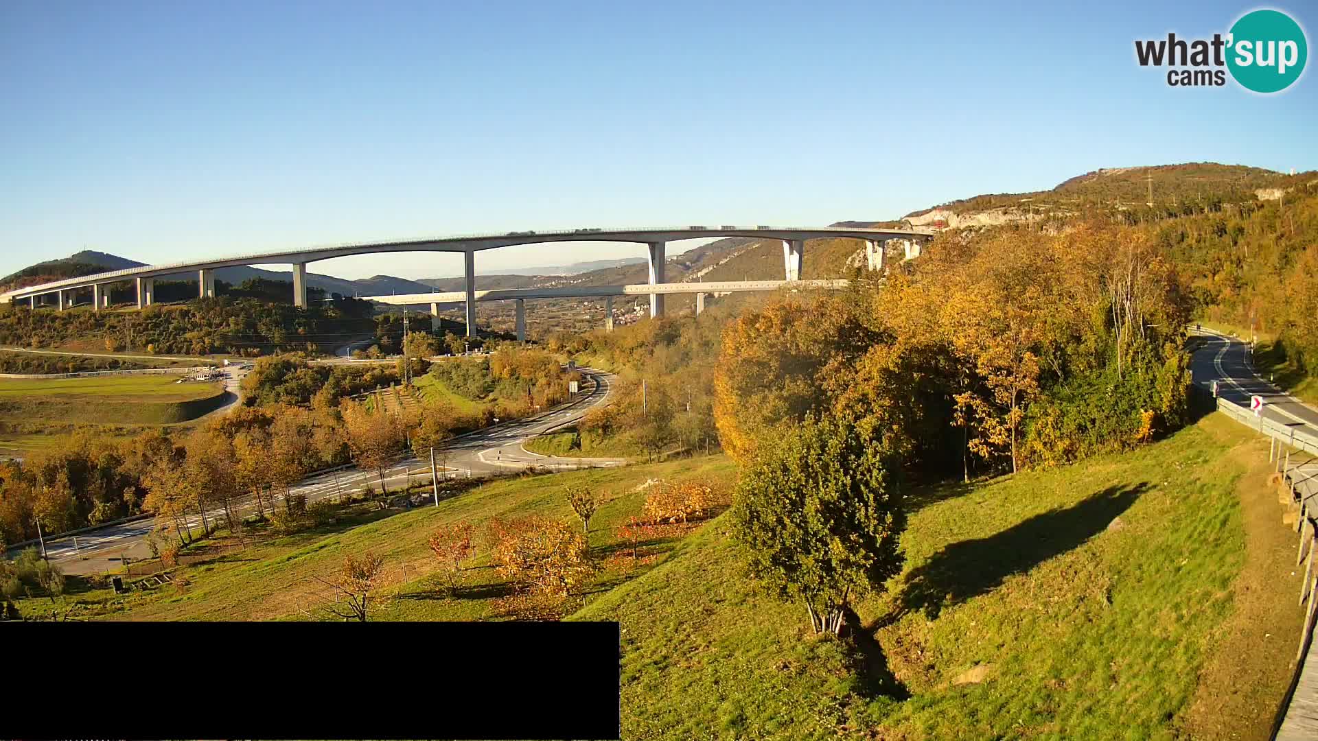 Live cam Črni Kal Viaduc – Viki Burger