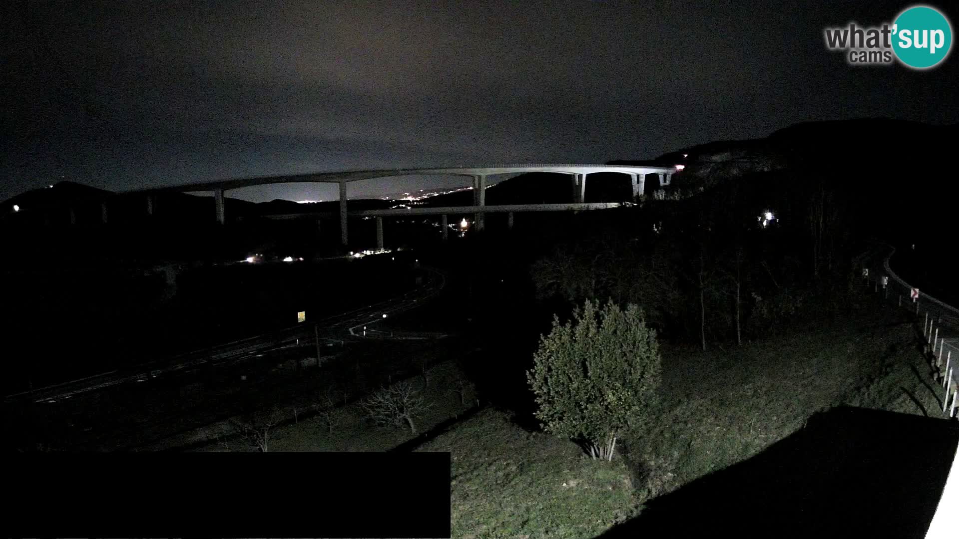 Camera en vivo Črni Kal Viaducto – Viki Burger