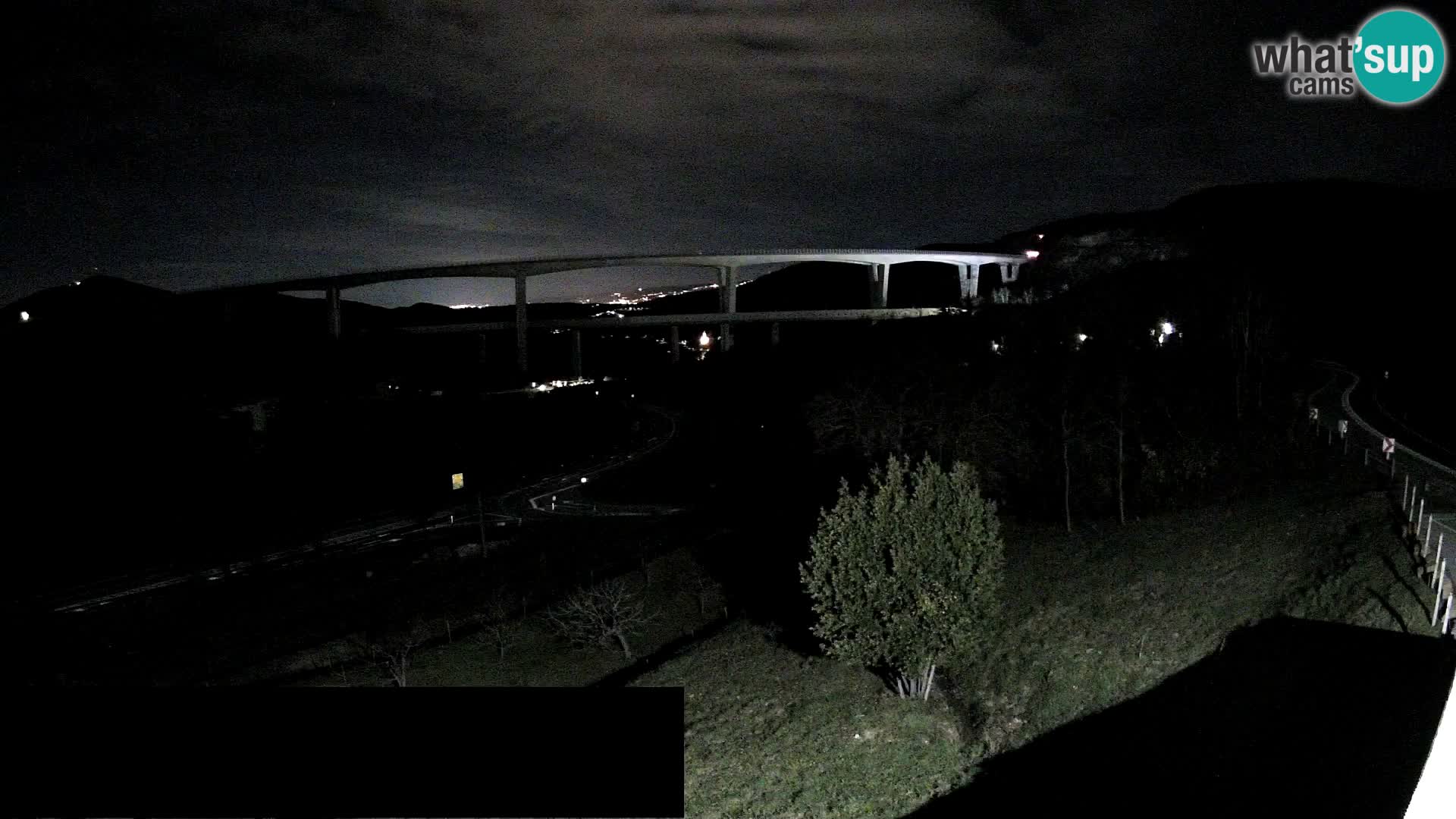 Camera en vivo Črni Kal Viaducto – Viki Burger