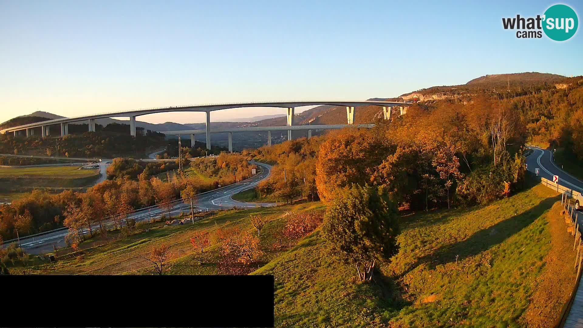 Live cam Črni Kal Viaduc – Viki Burger