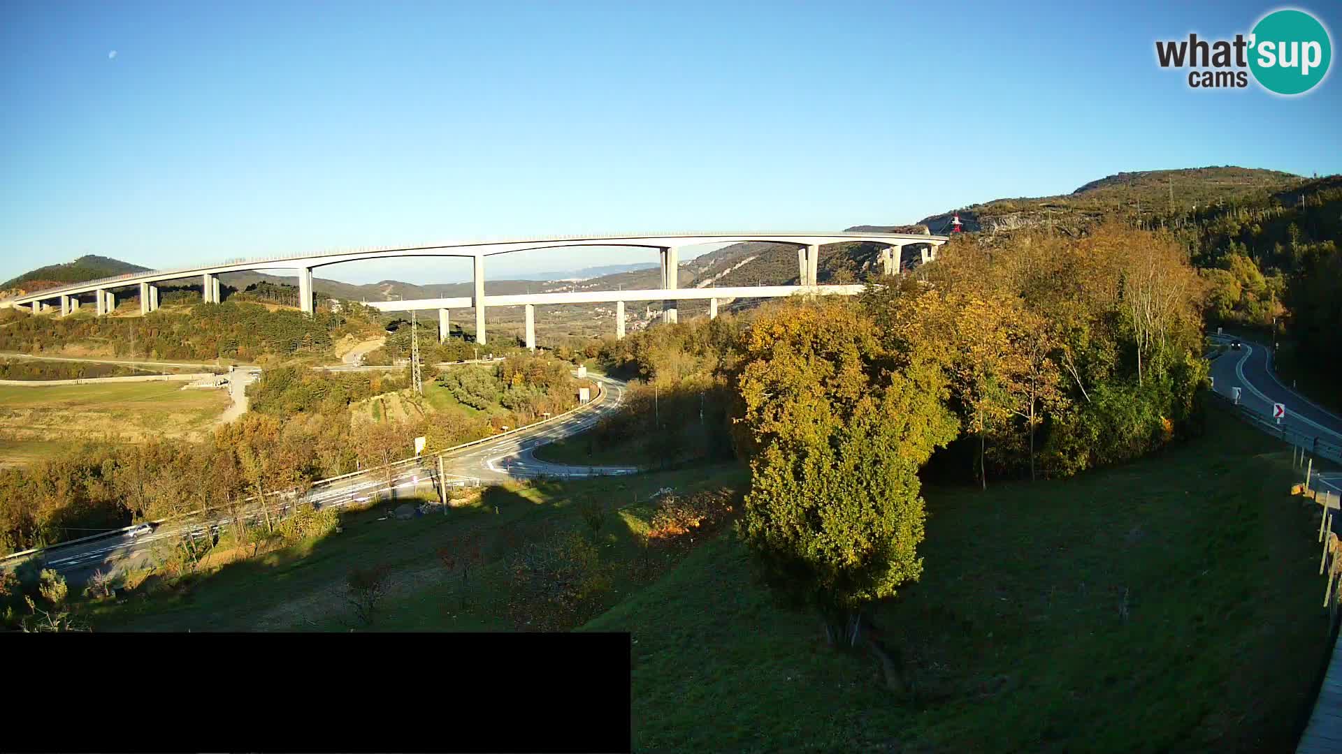 Live cam Črni Kal Viaduc – Viki Burger