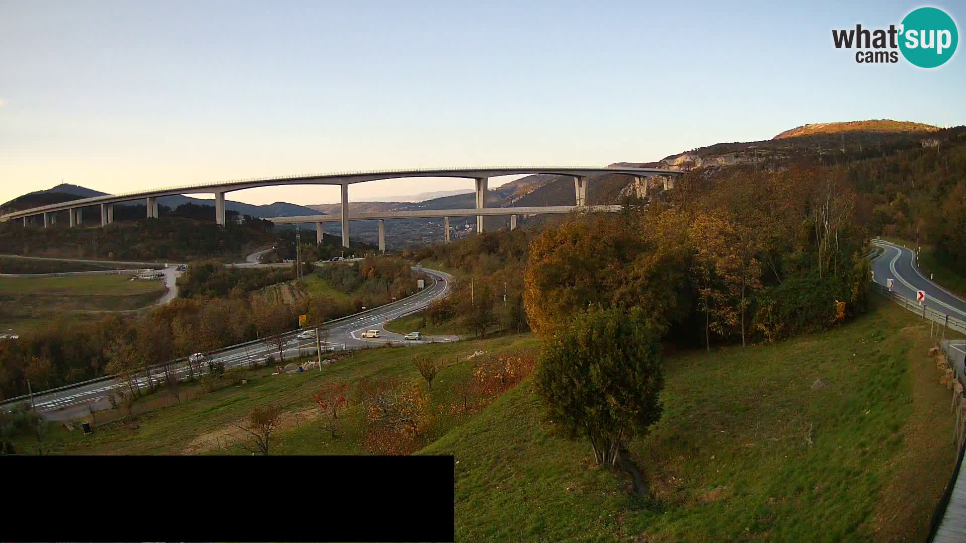 Live cam Črni Kal Viaduc – Viki Burger