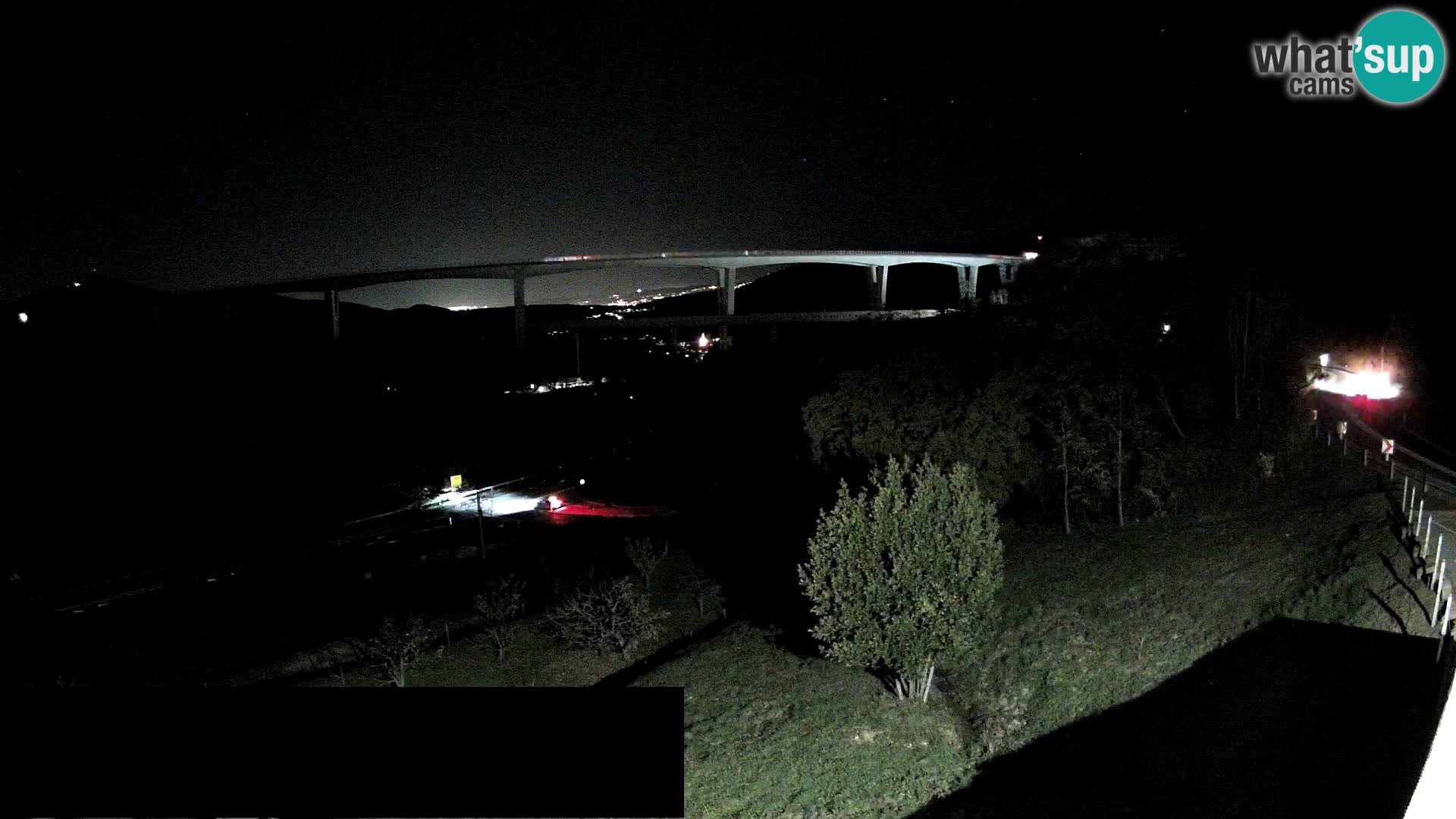 Live cam Črni Kal Viaduc – Viki Burger