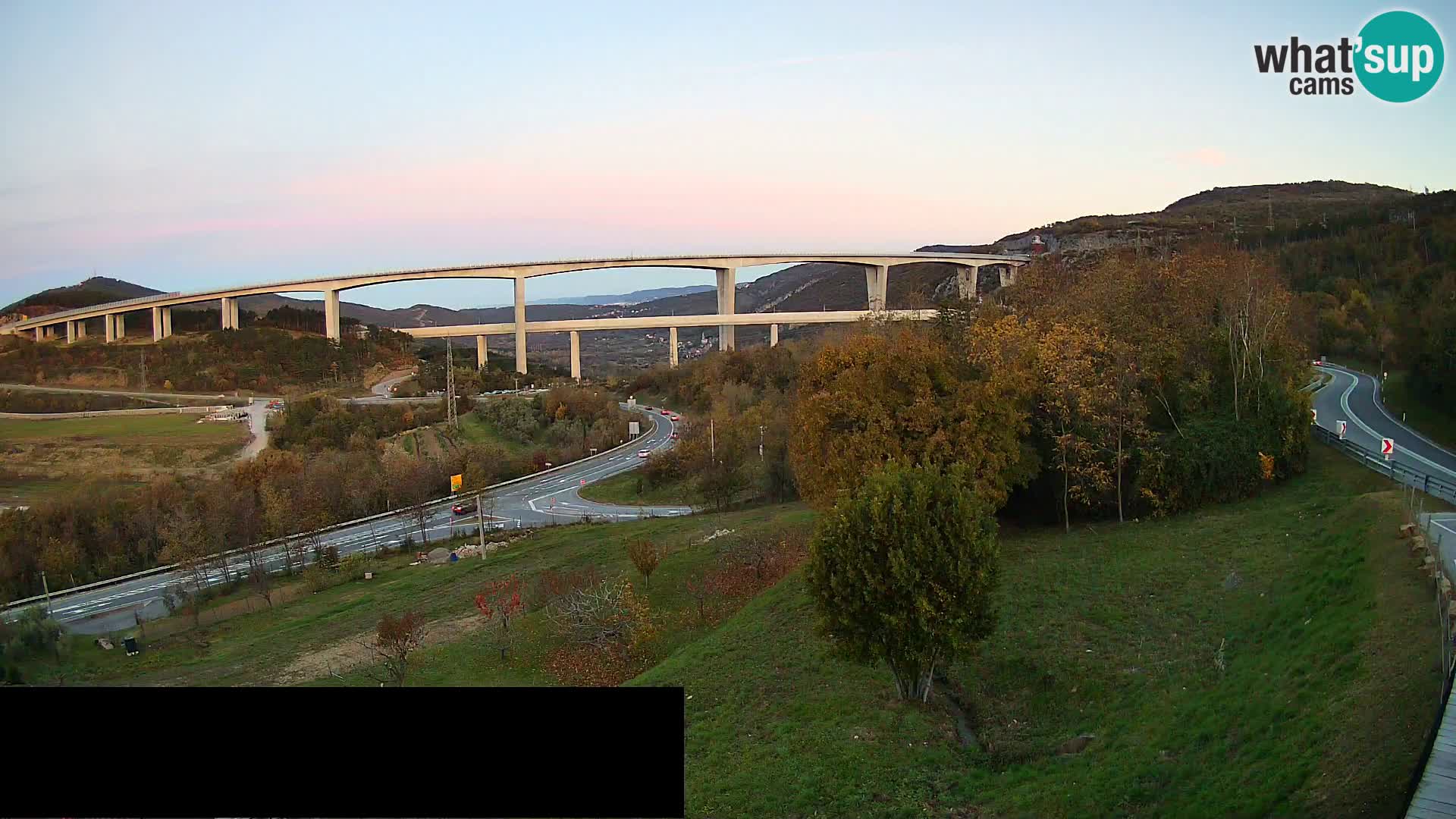 Webcam Črni Kal Viadukt – Viki Burger