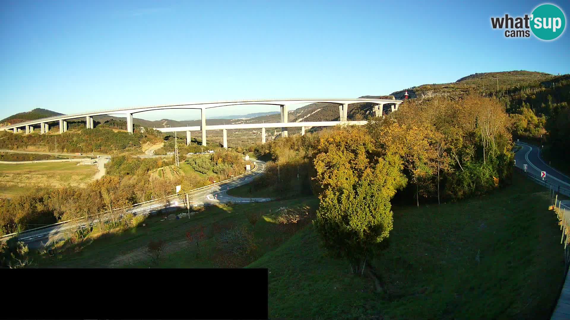 Webcam Črni Kal Viaduct – view from Viki Burger