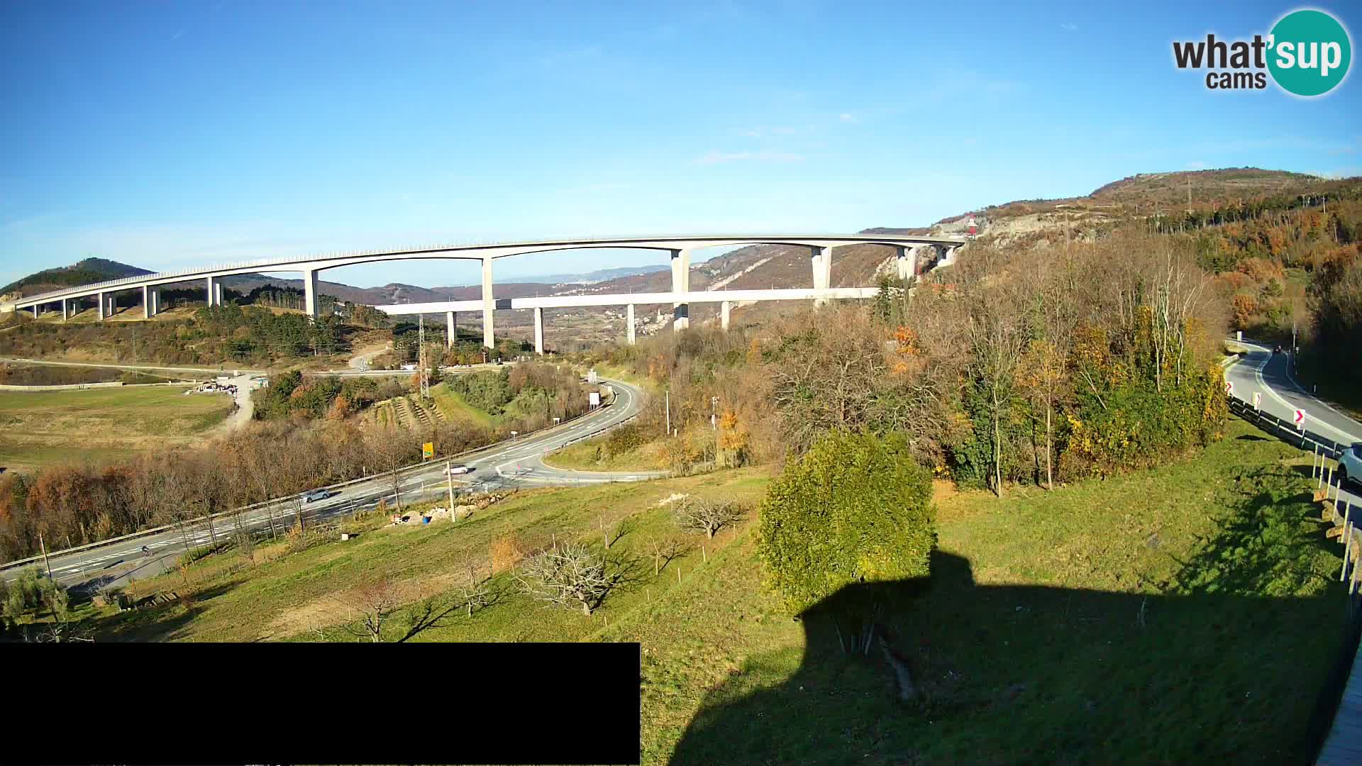 Kamera v živo Črni Kal Viadukt – pogled z Viki Burgerja