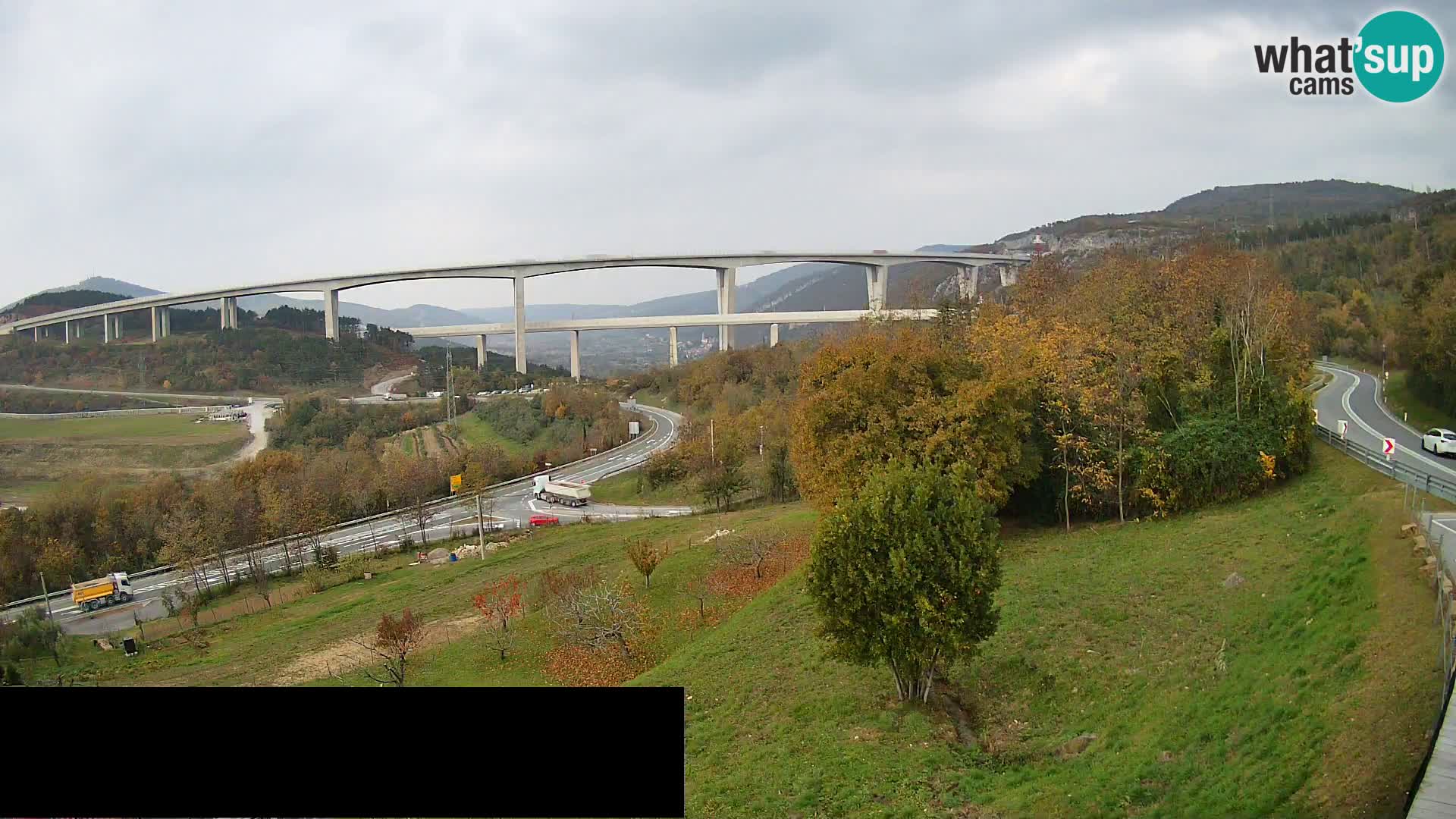 Live cam Črni Kal Viaduc – Viki Burger