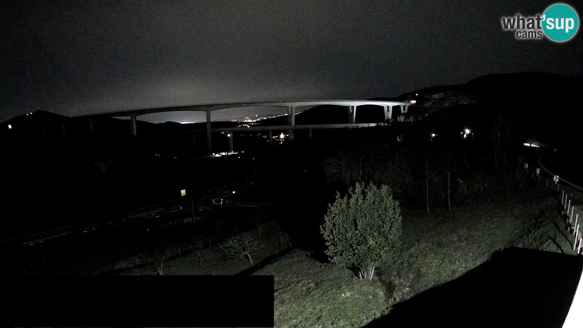 Camera en vivo Črni Kal Viaducto – Viki Burger