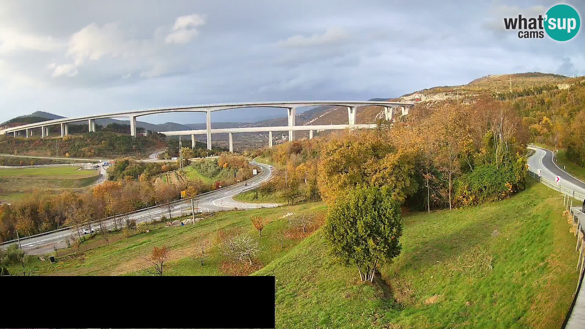 Live cam Črni Kal Viaduc – Viki Burger