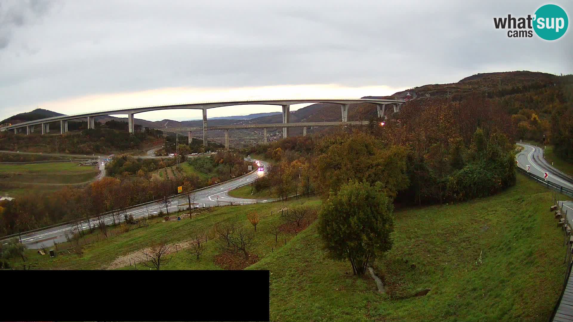 Live cam Črni Kal Viaduc – Viki Burger
