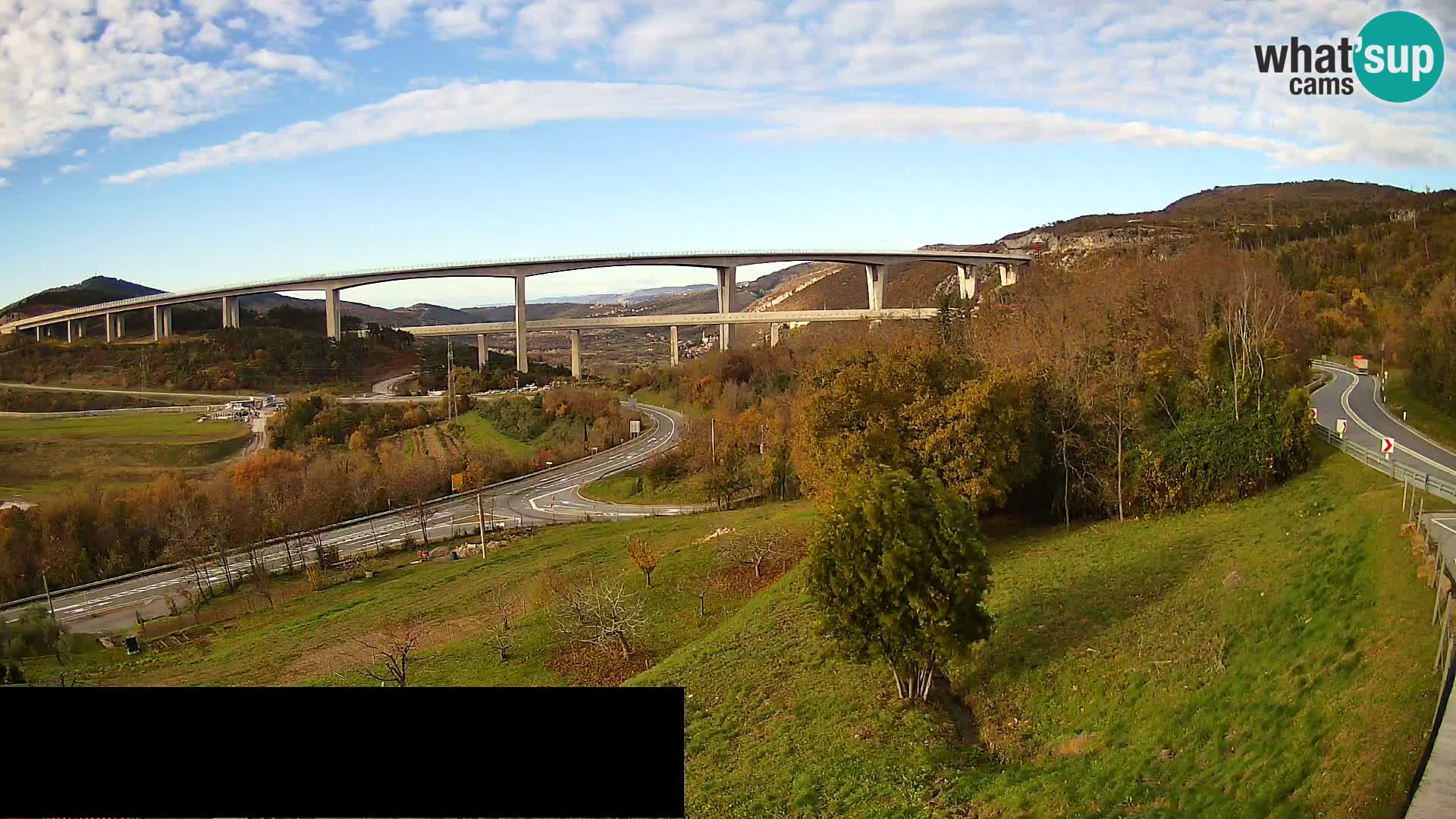Kamera v živo Črni Kal Viadukt – pogled z Viki Burgerja