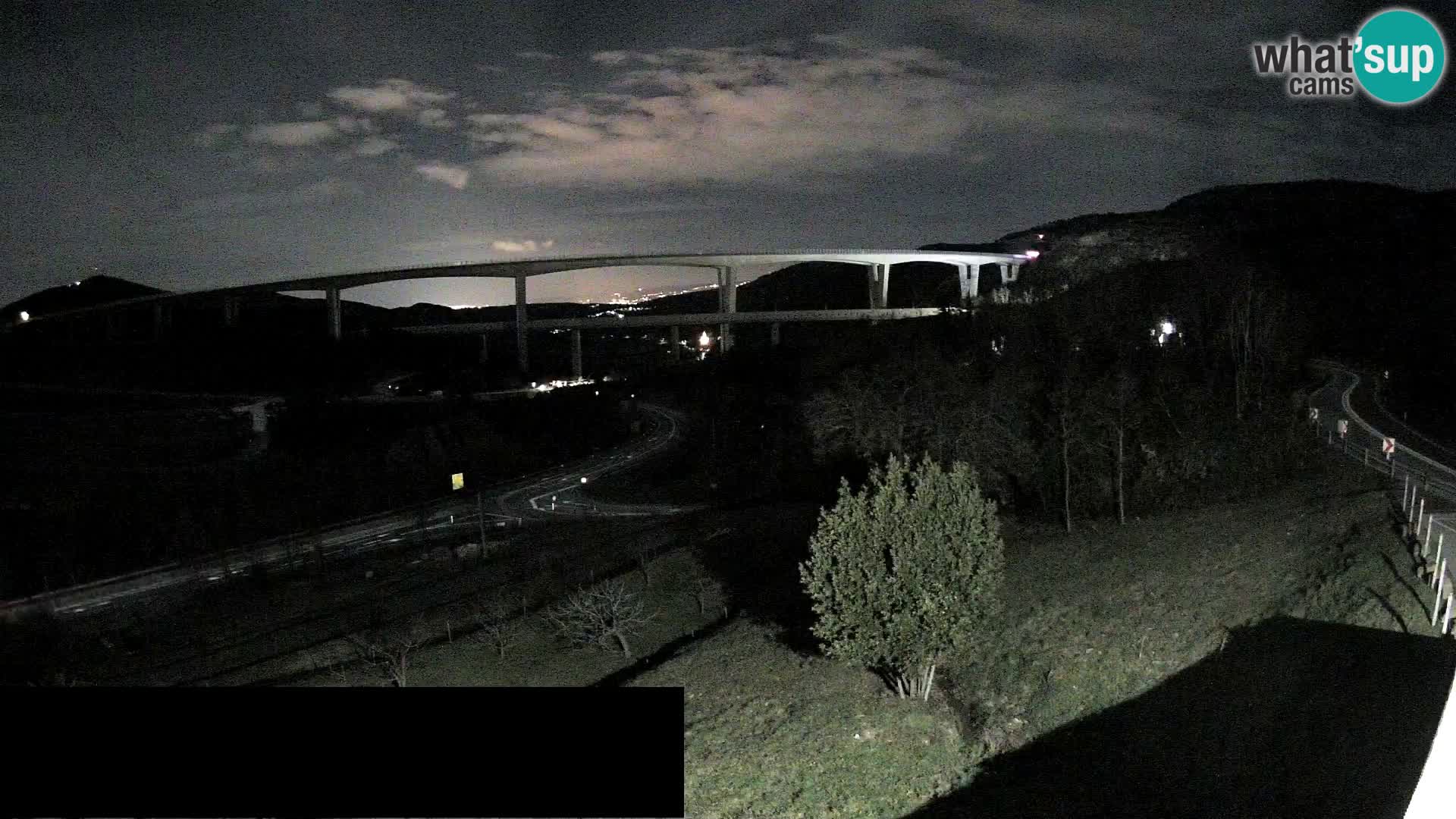 Web kamera Črni Kal Viadukt – pogled sa Viki Burgerja