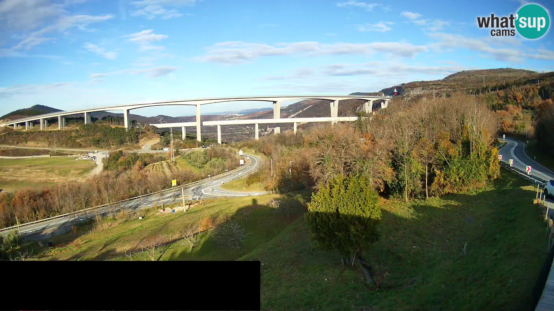 Kamera v živo Črni Kal Viadukt – pogled z Viki Burgerja