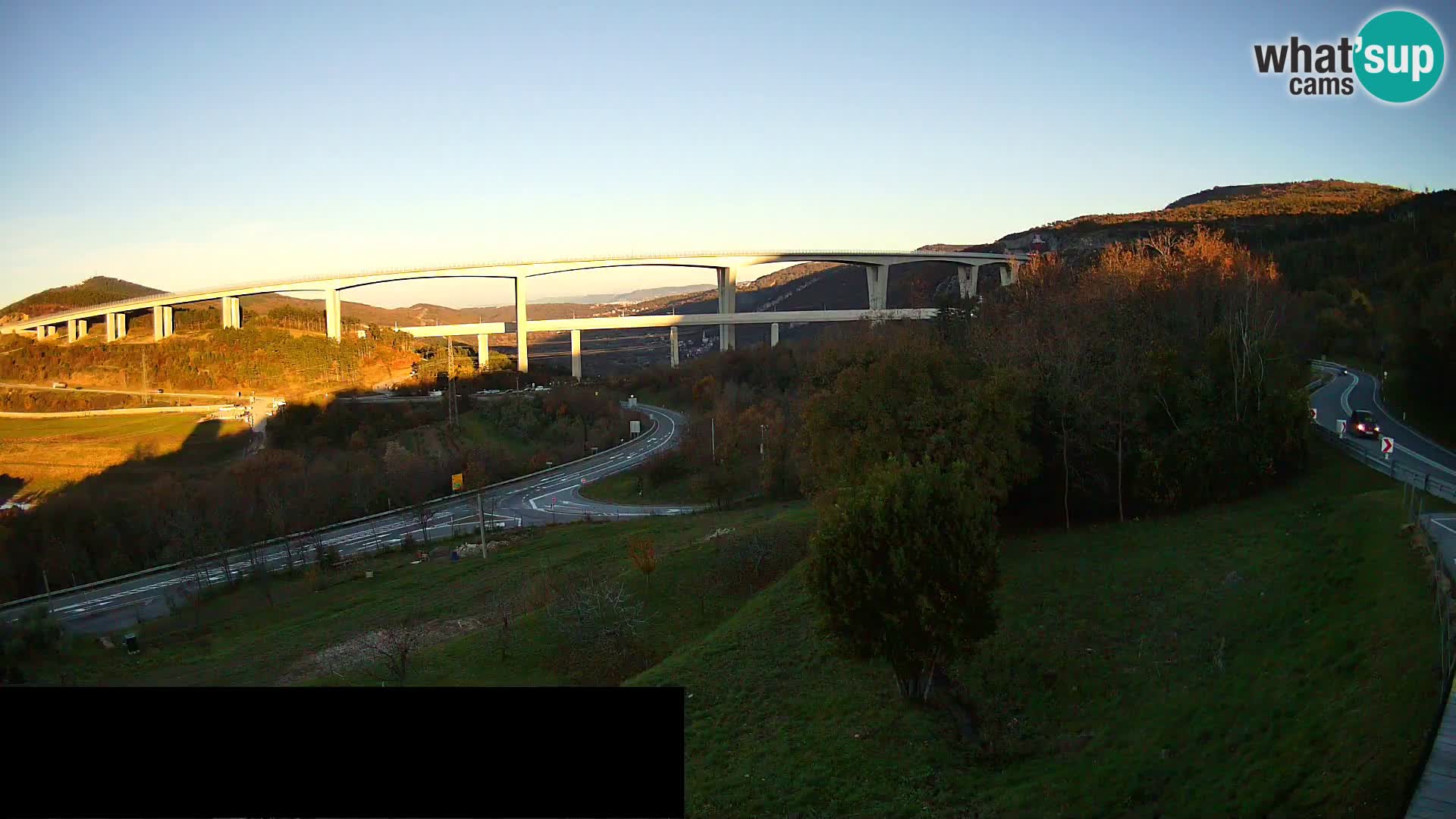 Camera en vivo Črni Kal Viaducto – Viki Burger