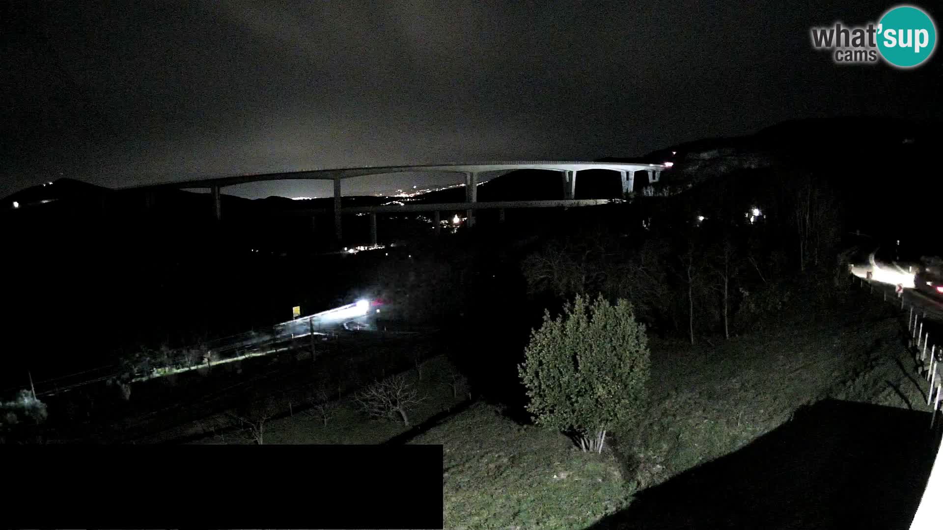 Webcam Črni Kal Viadukt – Viki Burger