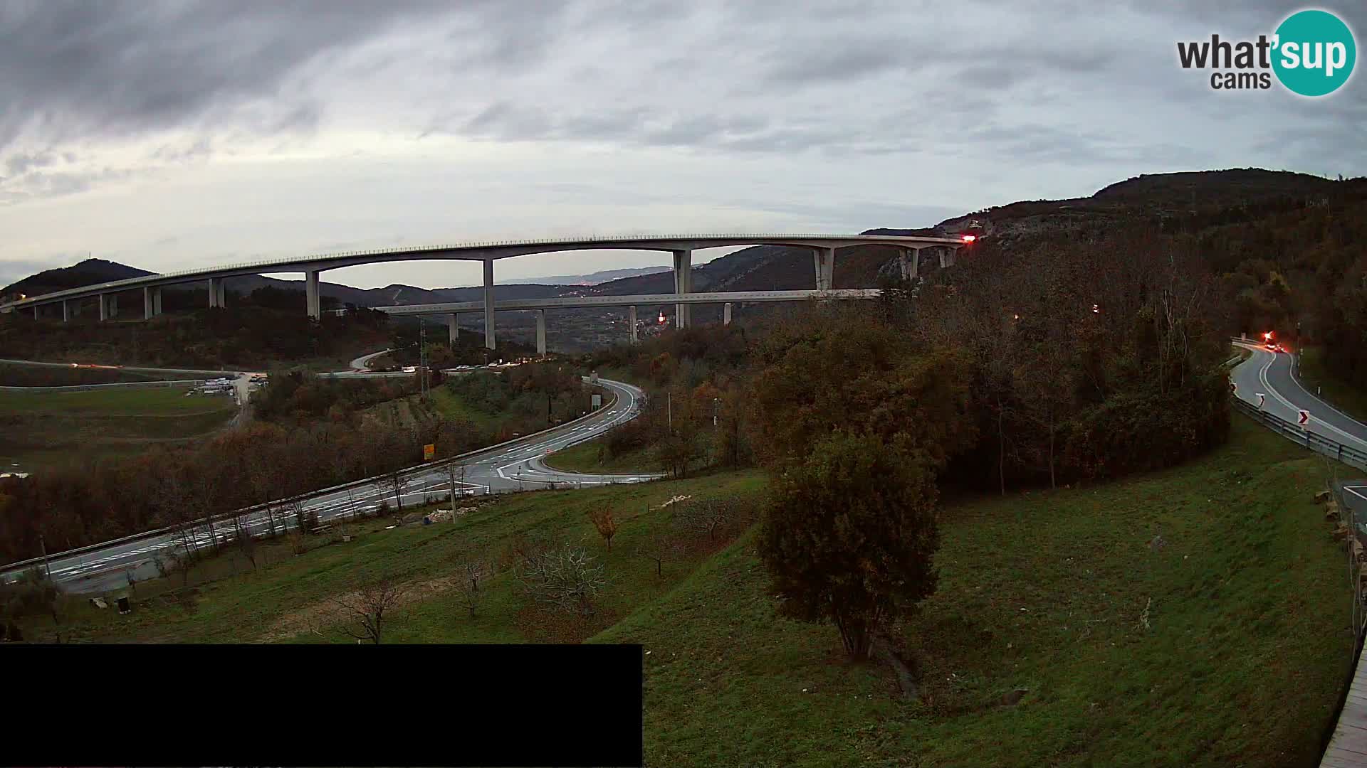 Web kamera Črni Kal Viadukt – pogled sa Viki Burgerja