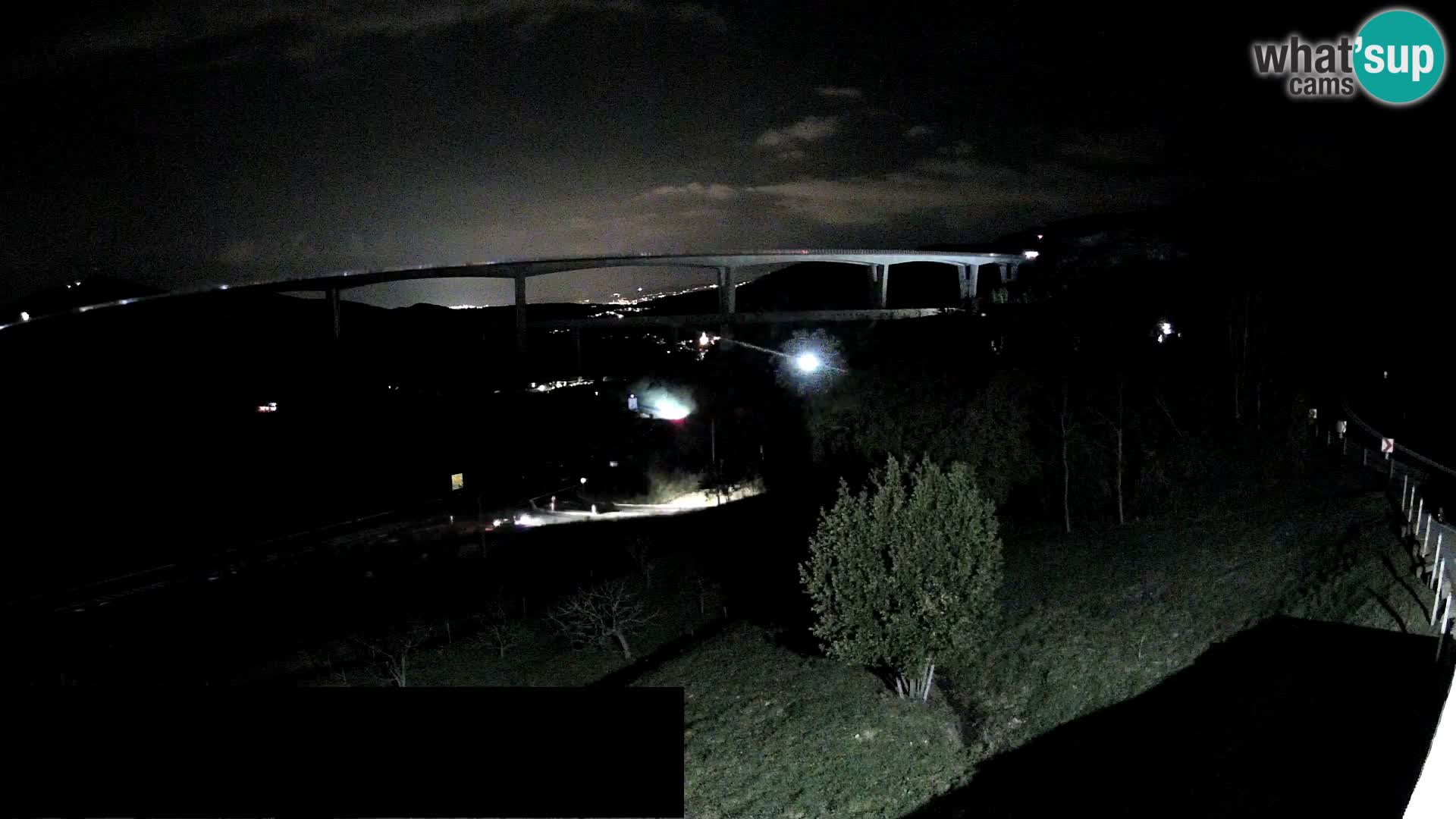 Web kamera Črni Kal Viadukt – pogled sa Viki Burgerja