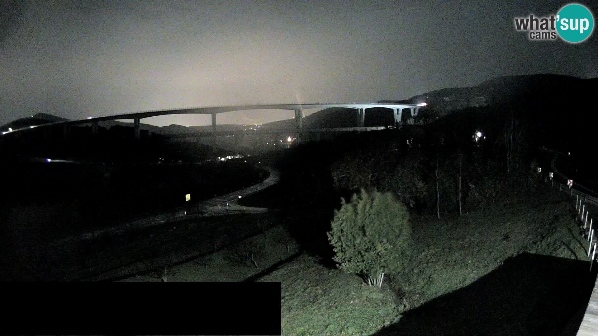 Live cam Črni Kal Viaduc – Viki Burger
