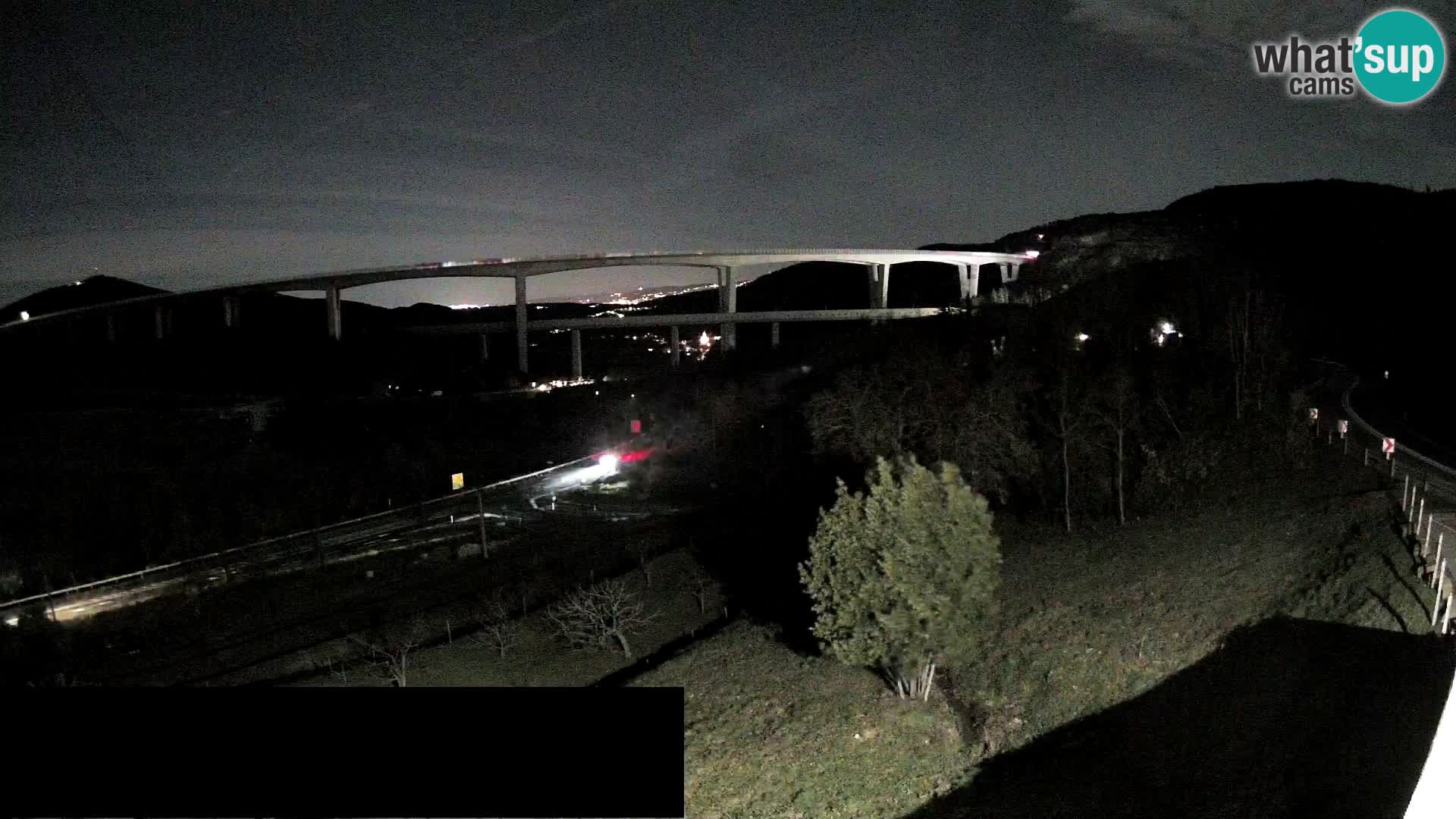 Camera en vivo Črni Kal Viaducto – Viki Burger