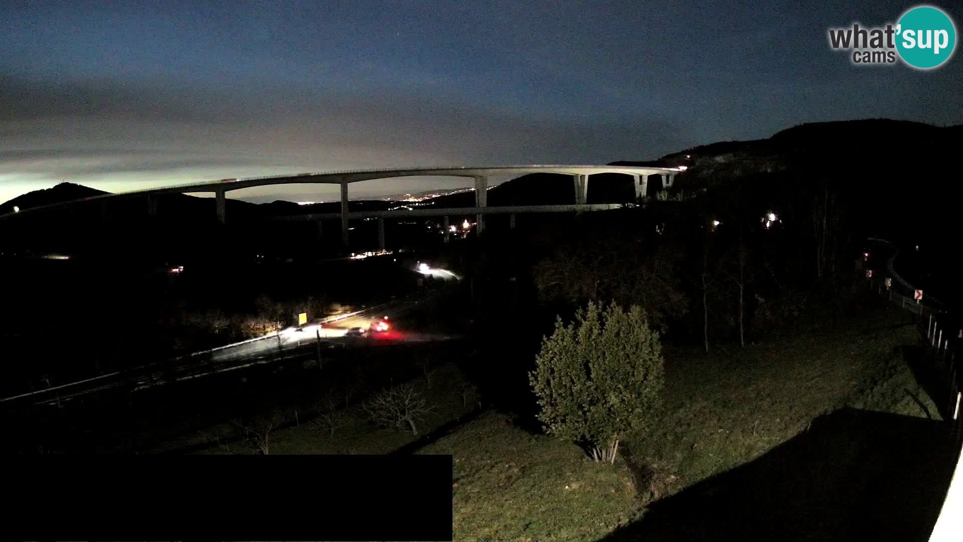 Web kamera Črni Kal Viadukt – pogled sa Viki Burgerja