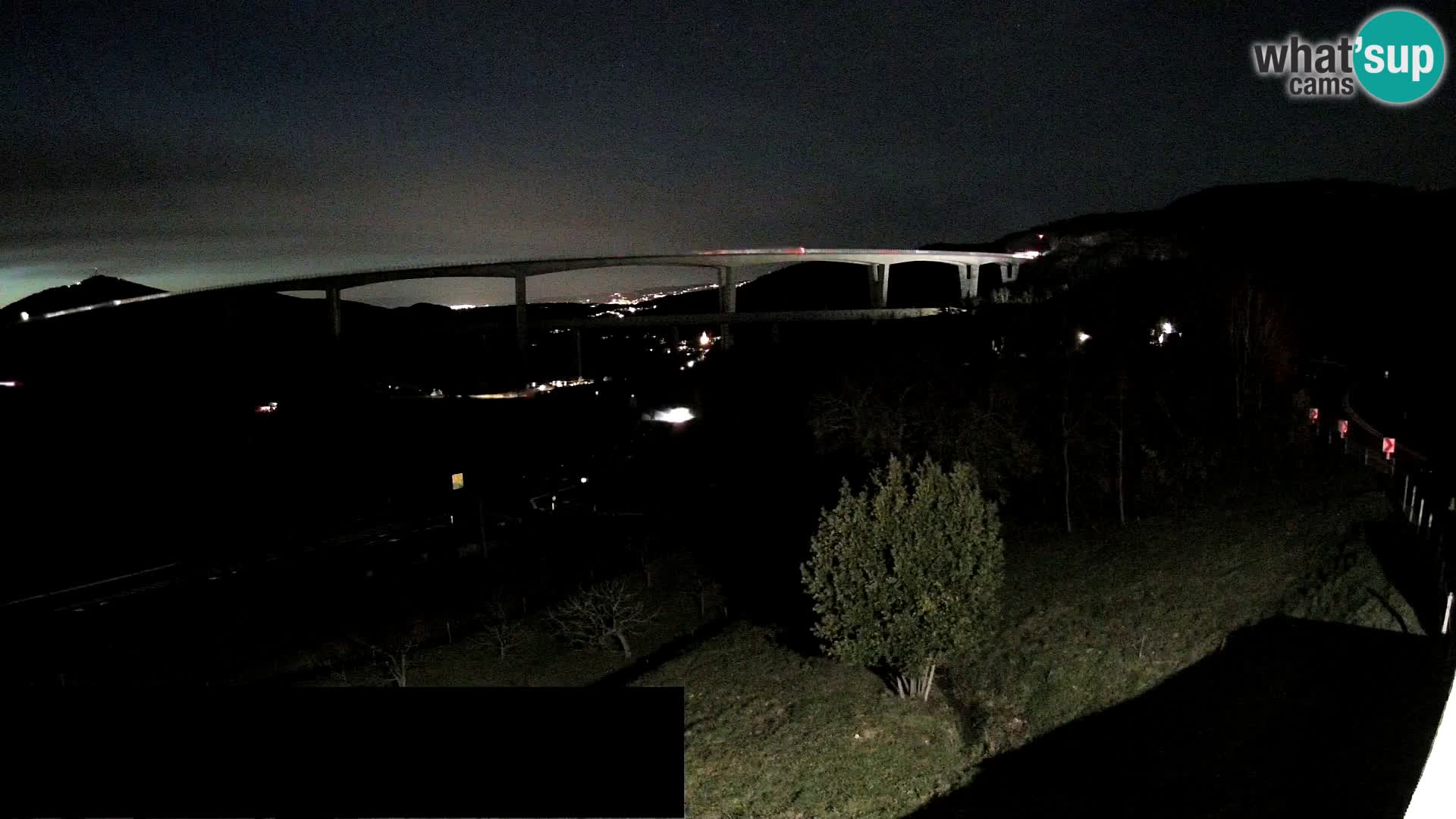 Livecam Črni Kal Viadotto – panorama dal Viki Burger