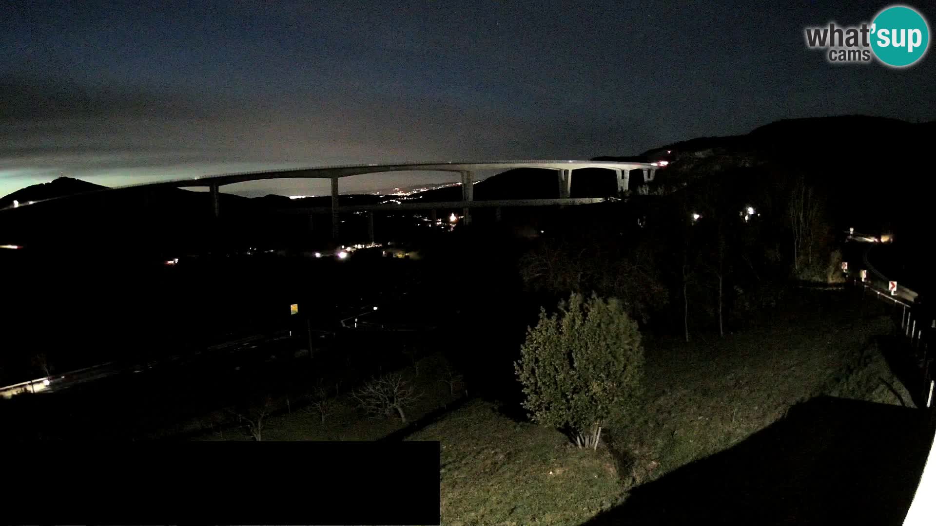 Web kamera Črni Kal Viadukt – pogled sa Viki Burgerja