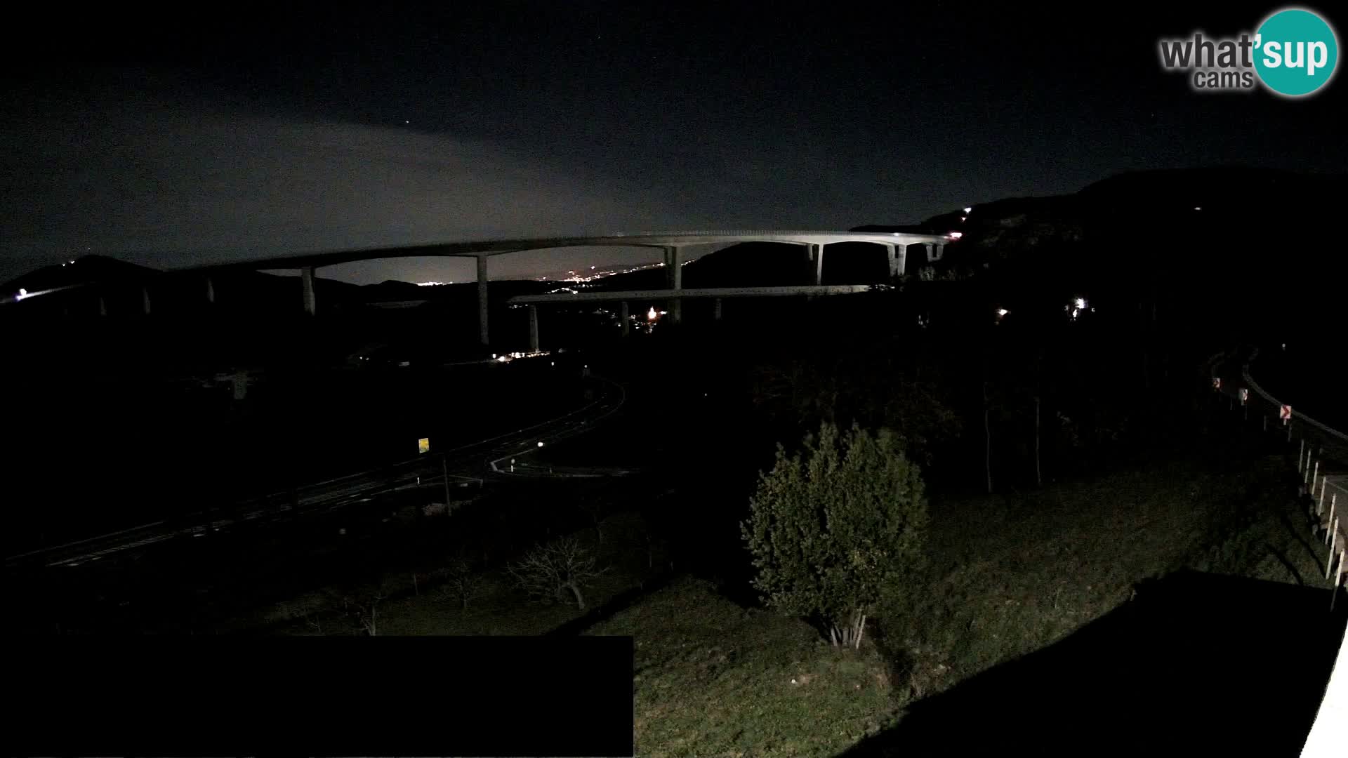 Live cam Črni Kal Viaduc – Viki Burger