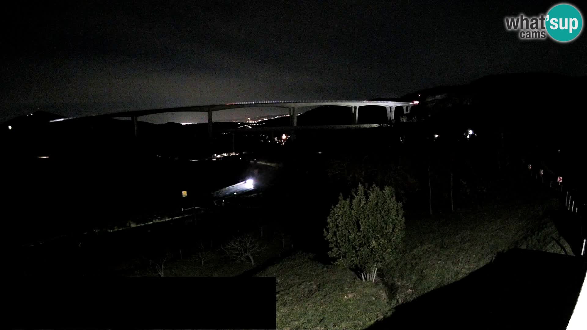 Live cam Črni Kal Viaduc – Viki Burger