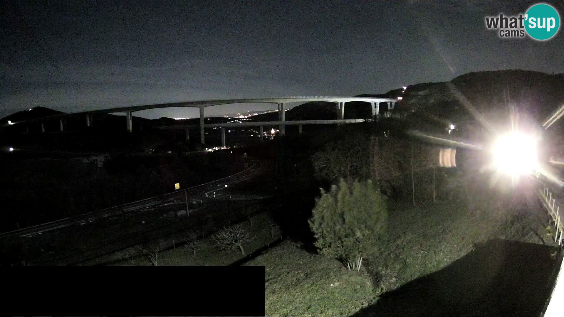 Web kamera Črni Kal Viadukt – pogled sa Viki Burgerja