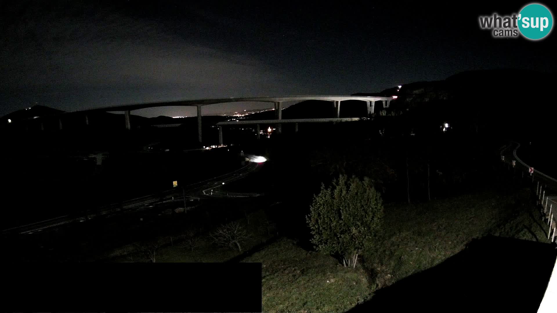 Camera en vivo Črni Kal Viaducto – Viki Burger
