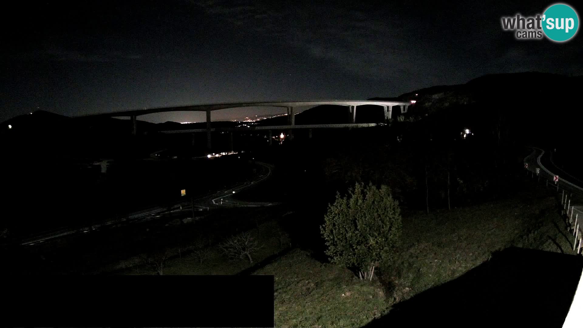 Webcam Črni Kal Viaduct – view from Viki Burger