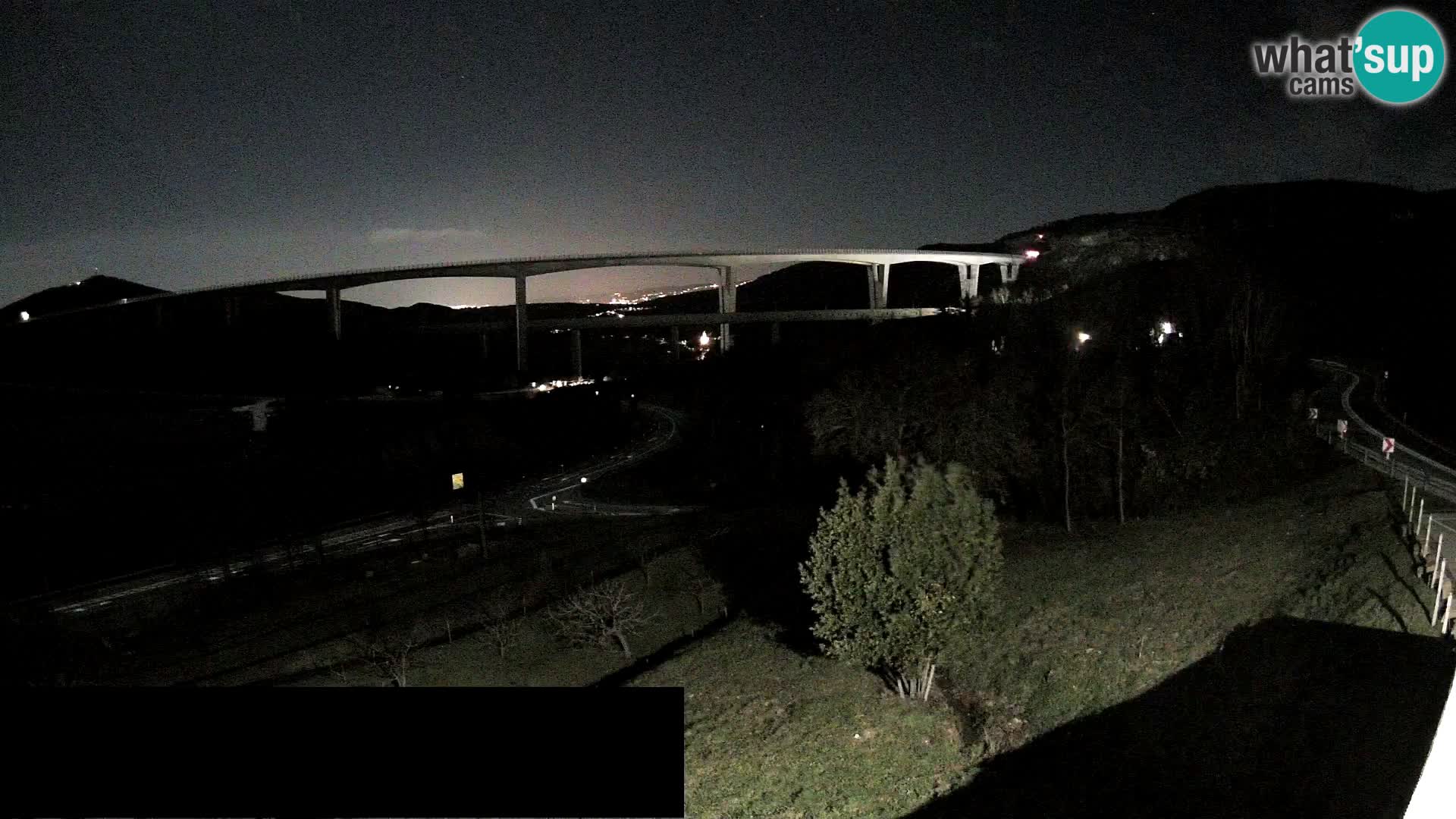 Live cam Črni Kal Viaduc – Viki Burger