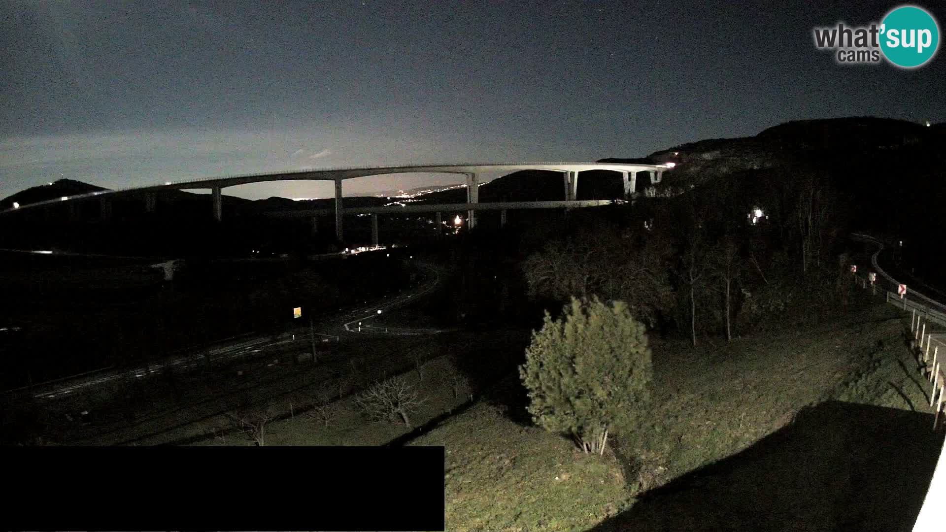 Web kamera Črni Kal Viadukt – pogled sa Viki Burgerja