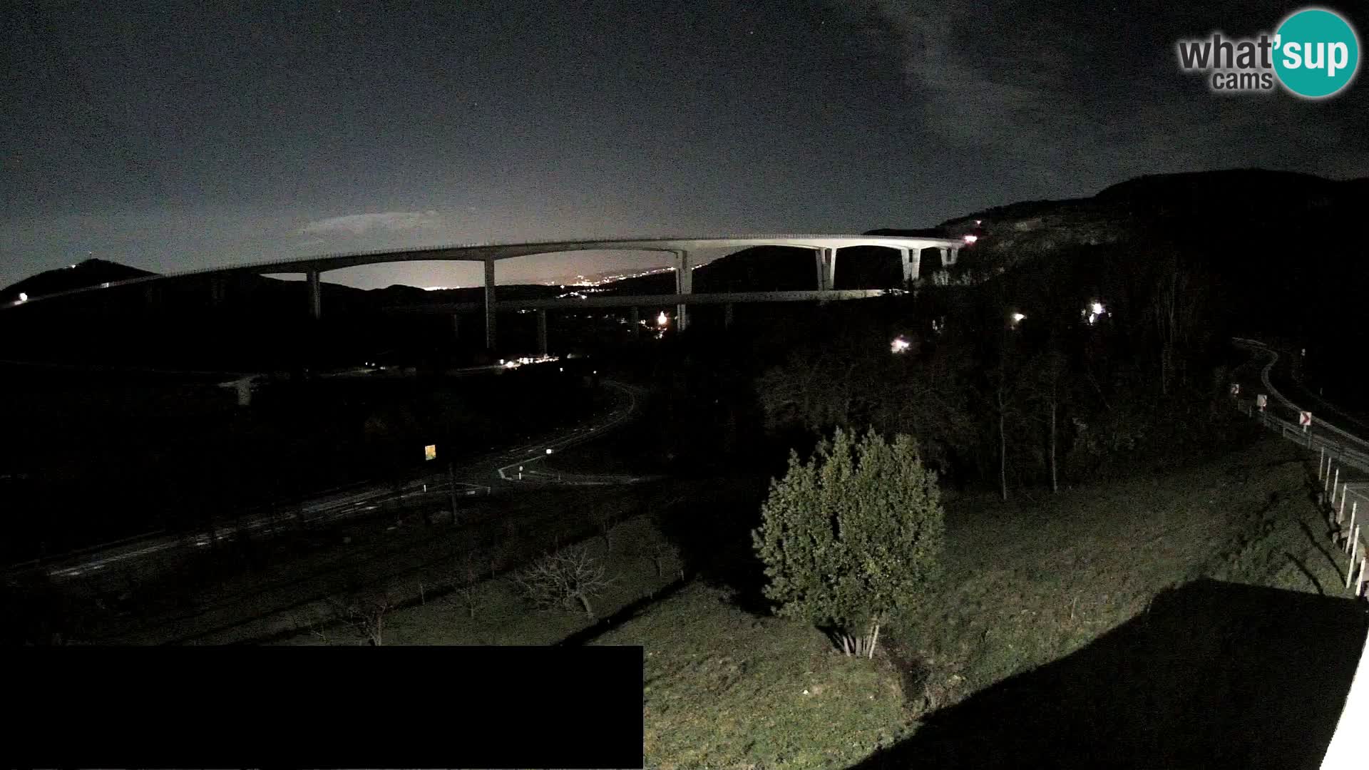 Camera en vivo Črni Kal Viaducto – Viki Burger