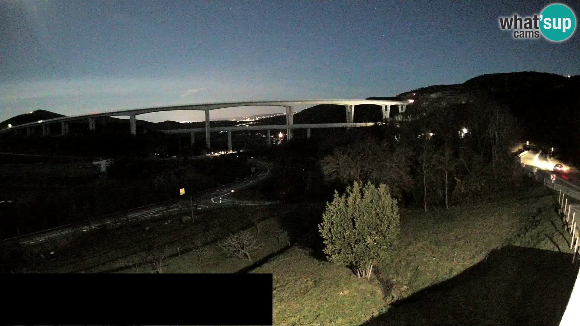 Camera en vivo Črni Kal Viaducto – Viki Burger