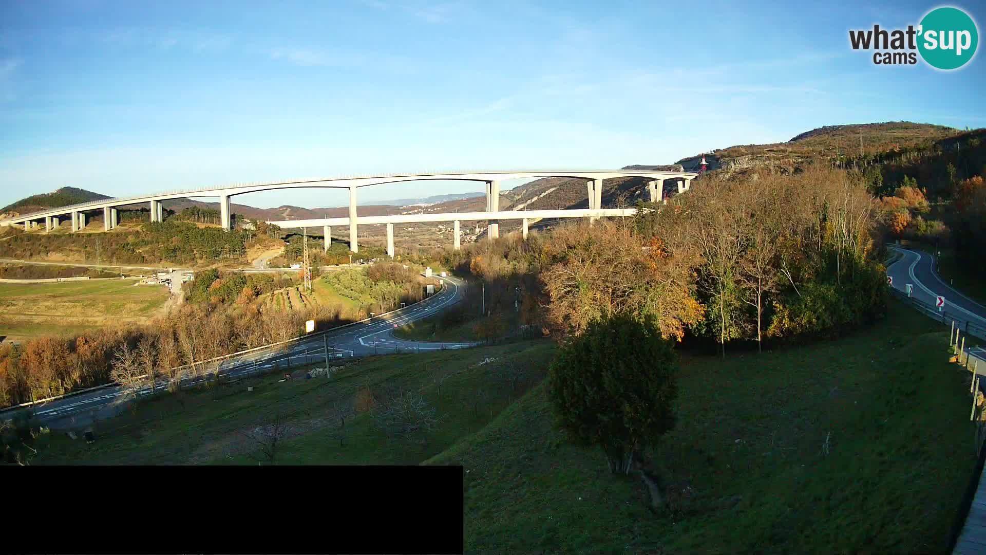 Live cam Črni Kal Viaduc – Viki Burger