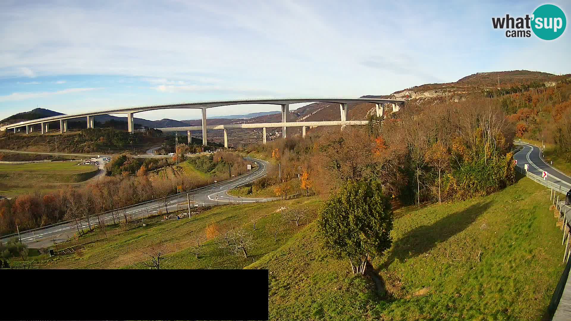 Kamera v živo Črni Kal Viadukt – pogled z Viki Burgerja
