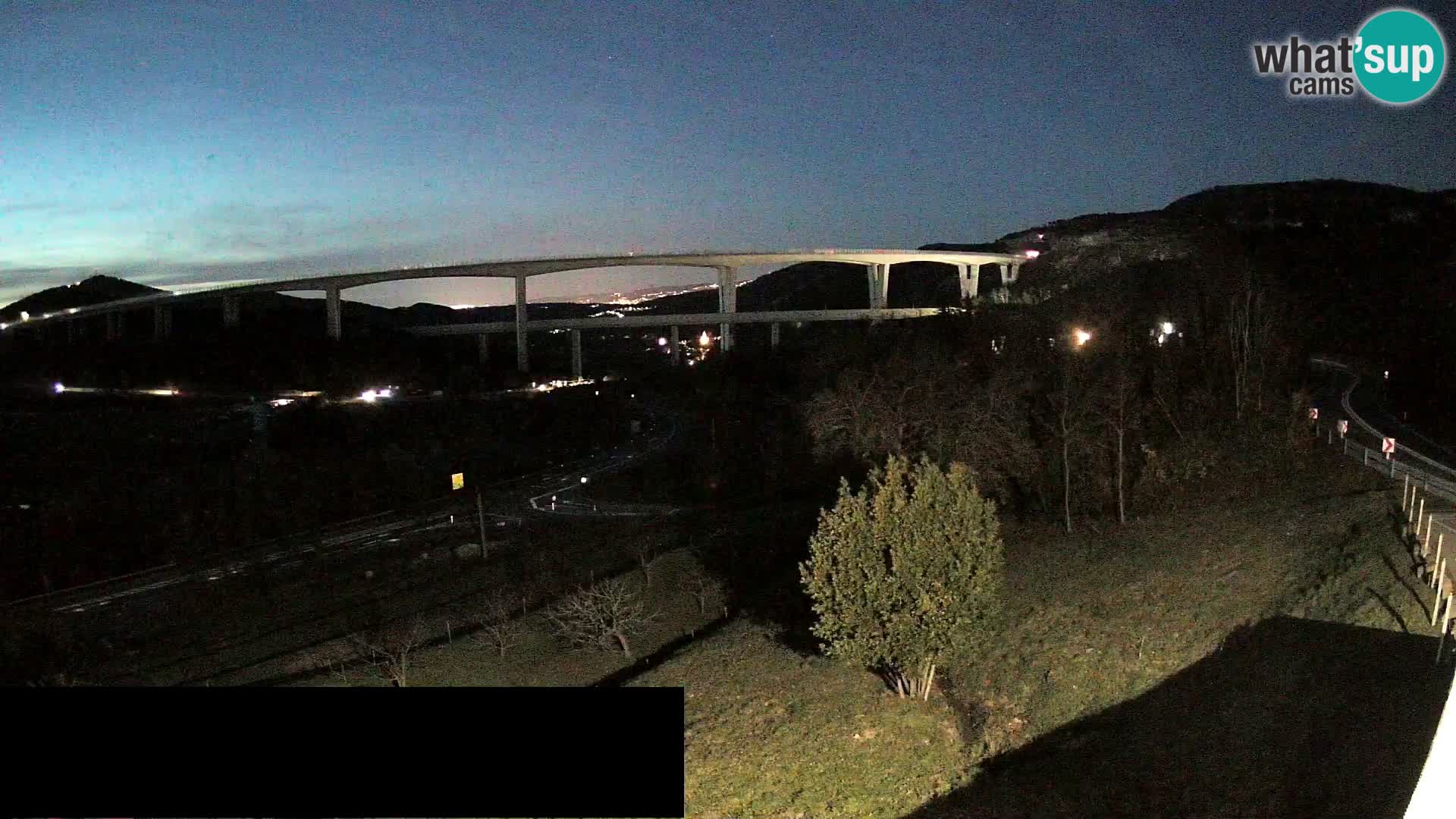 Camera en vivo Črni Kal Viaducto – Viki Burger