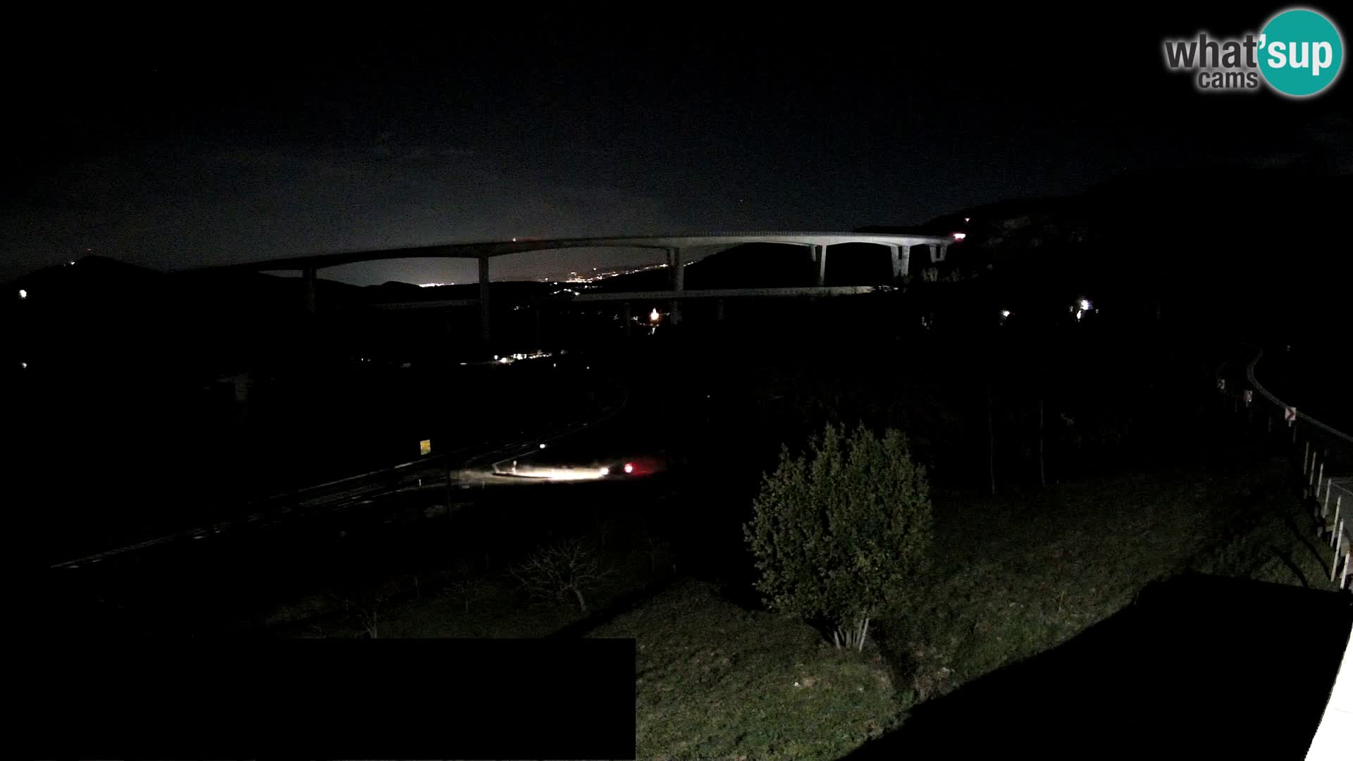 Live cam Črni Kal Viaduc – Viki Burger