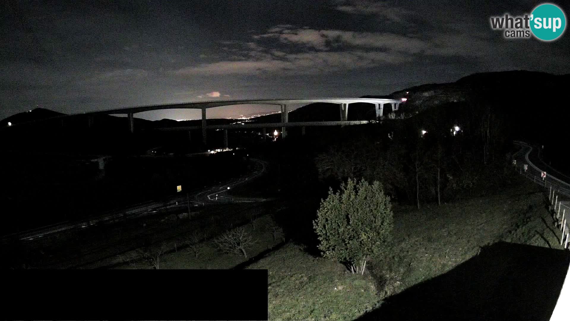 Web kamera Črni Kal Viadukt – pogled sa Viki Burgerja