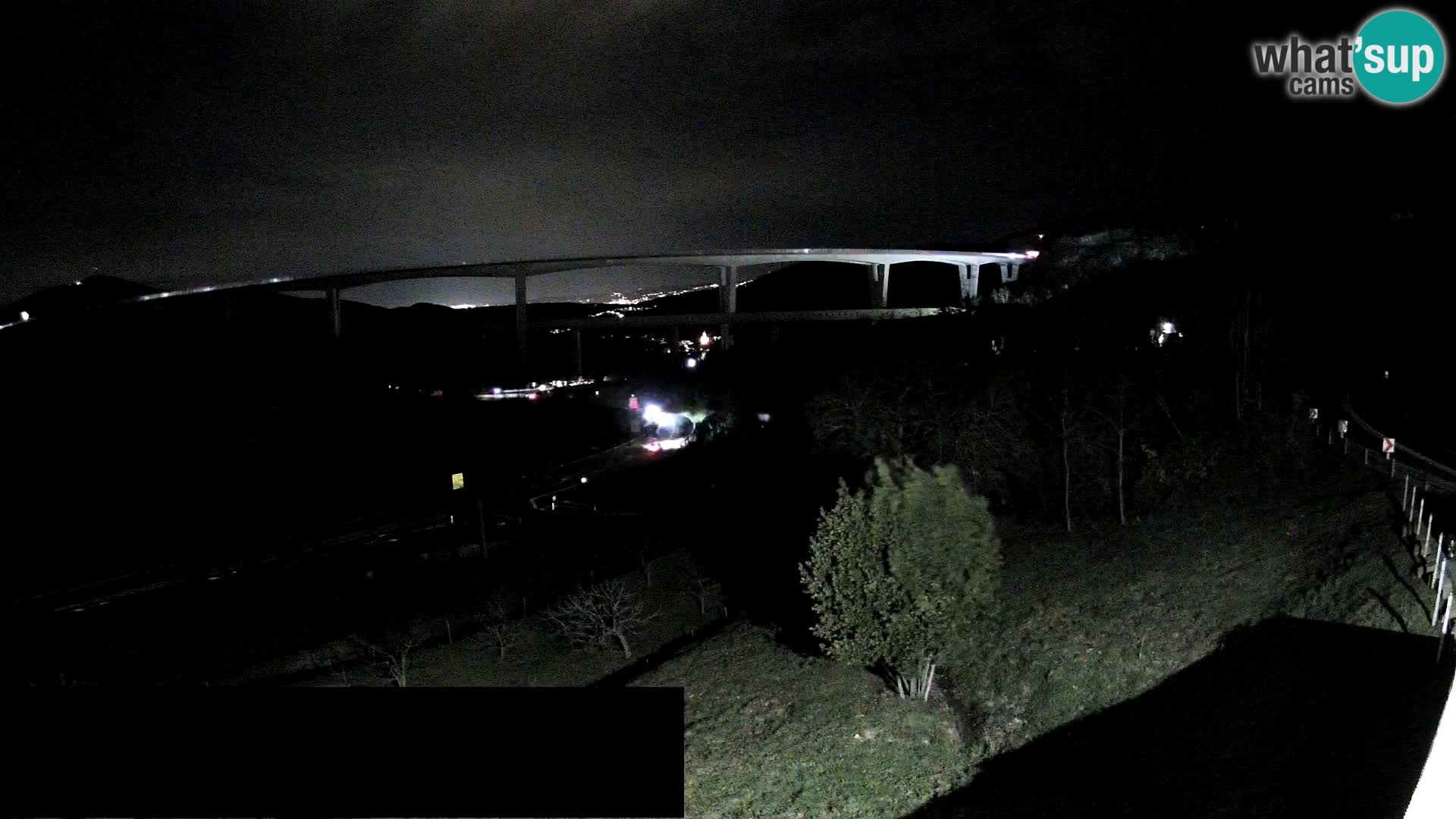 Live cam Črni Kal Viaduc – Viki Burger