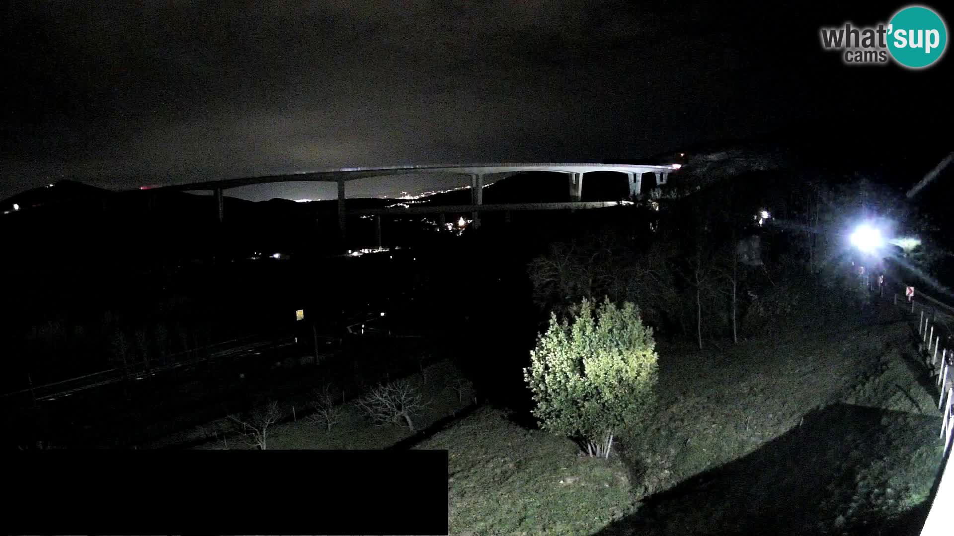 Camera en vivo Črni Kal Viaducto – Viki Burger