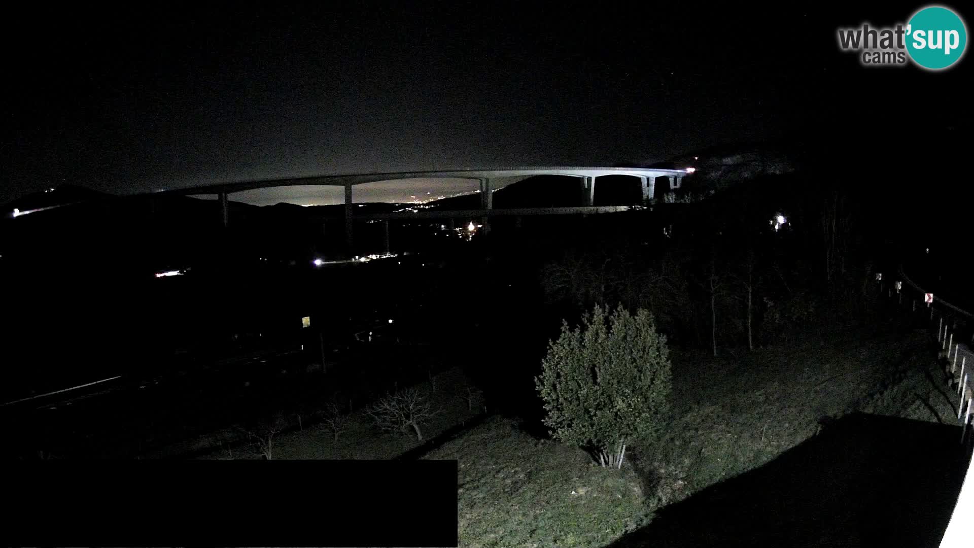 Web kamera Črni Kal Viadukt – pogled sa Viki Burgerja