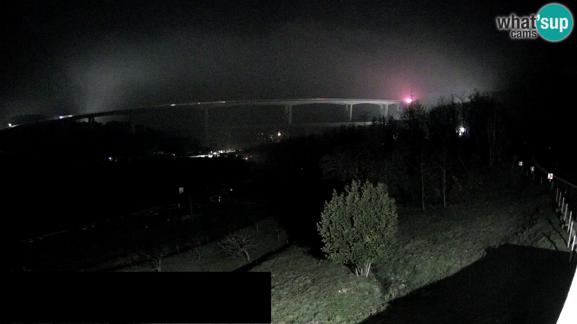 Live cam Črni Kal Viaduc – Viki Burger