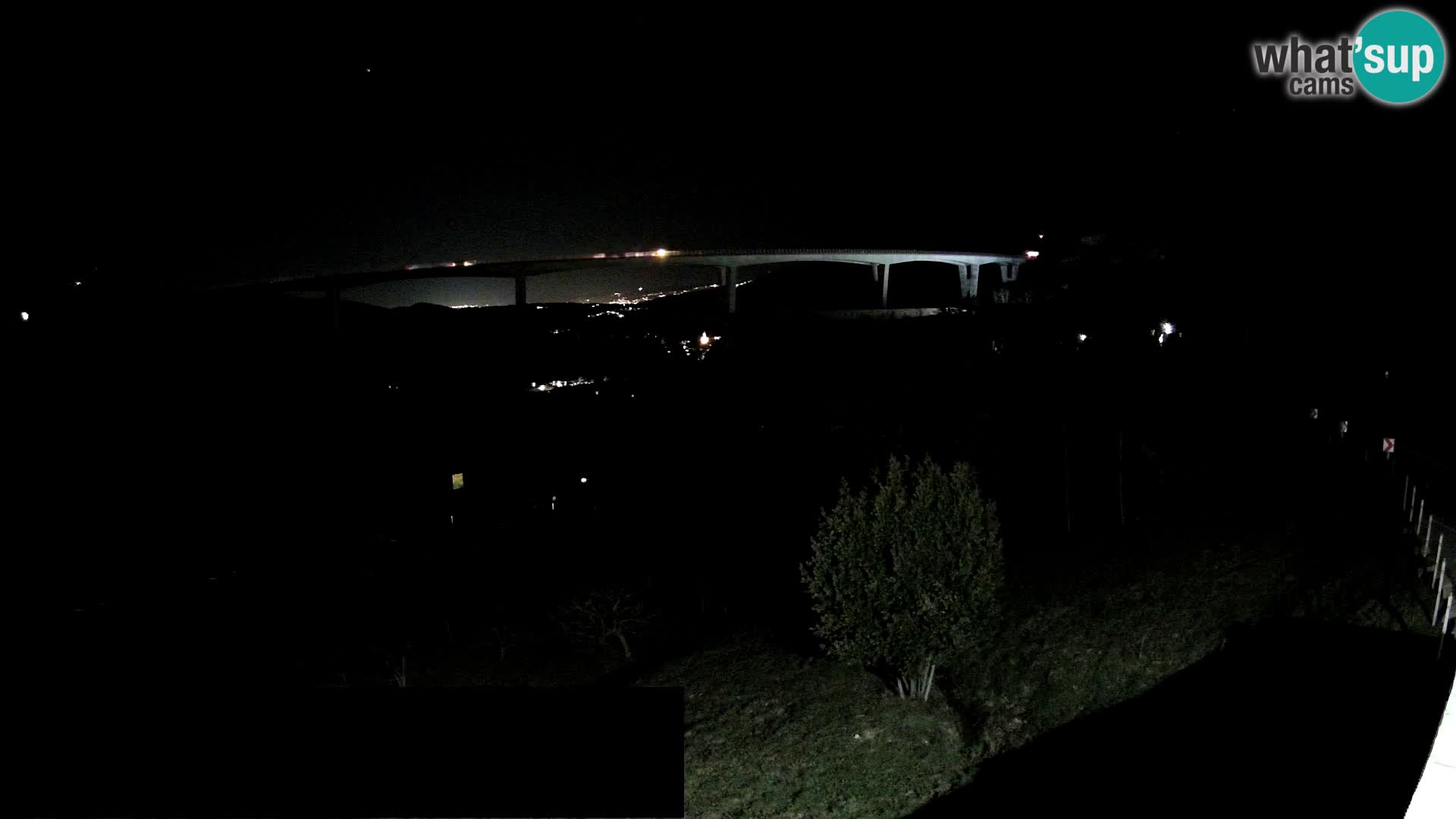 Webcam Črni Kal Viaduct – view from Viki Burger
